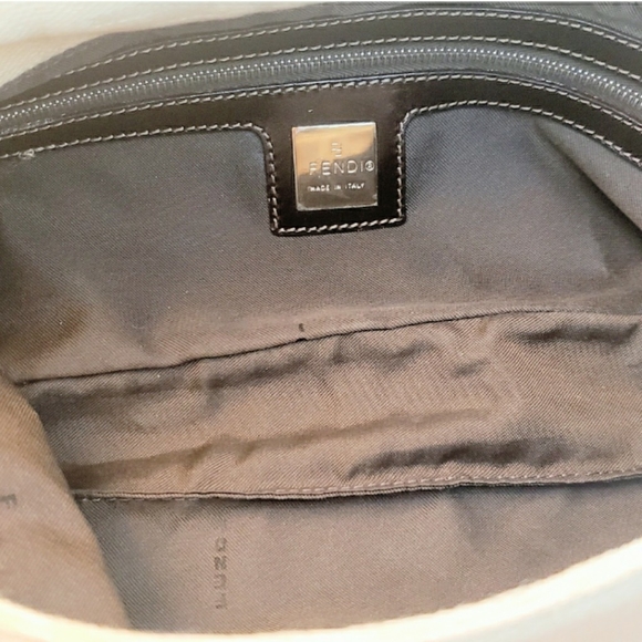 🍦SOLD FENDI ZUCCA BAGUETTE IN BEIGE🍦 - Picture 9 of 13